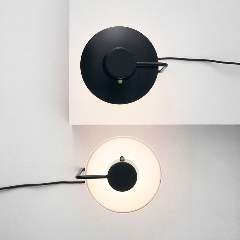 Louis Poulsen AJ Oxford Table Lamp